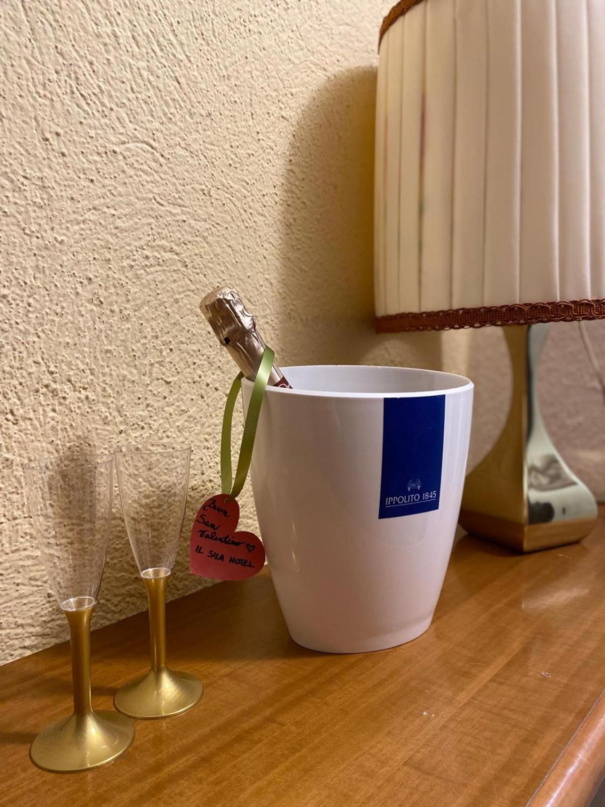 קמיליאטלו סילאנו Hotel Sila מראה חיצוני תמונה